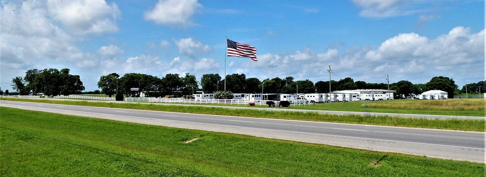 Select Trailer Co fleet